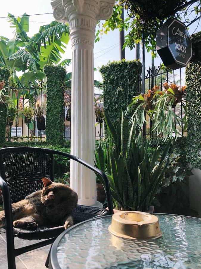 Argya Guesthouse Yogyakarta Kültér fotó