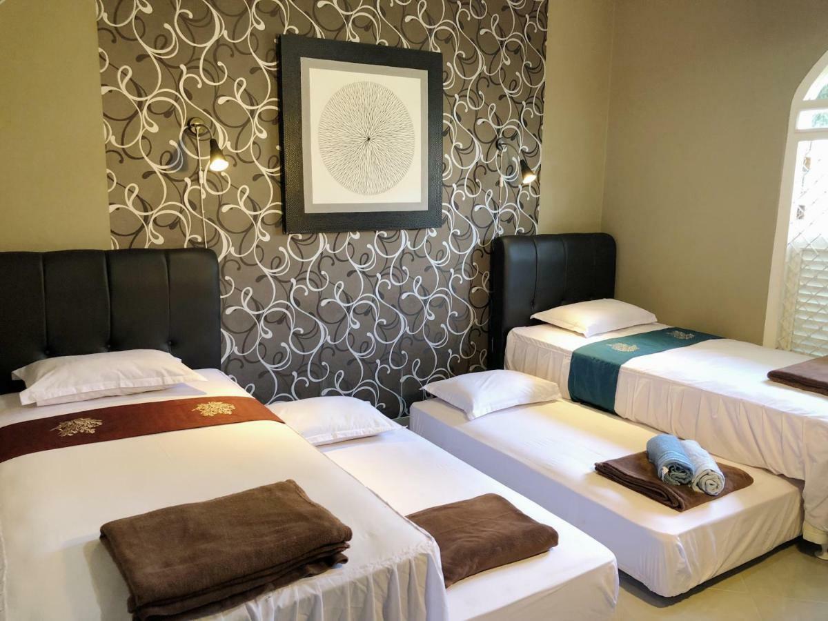 Argya Guesthouse Yogyakarta Kültér fotó
