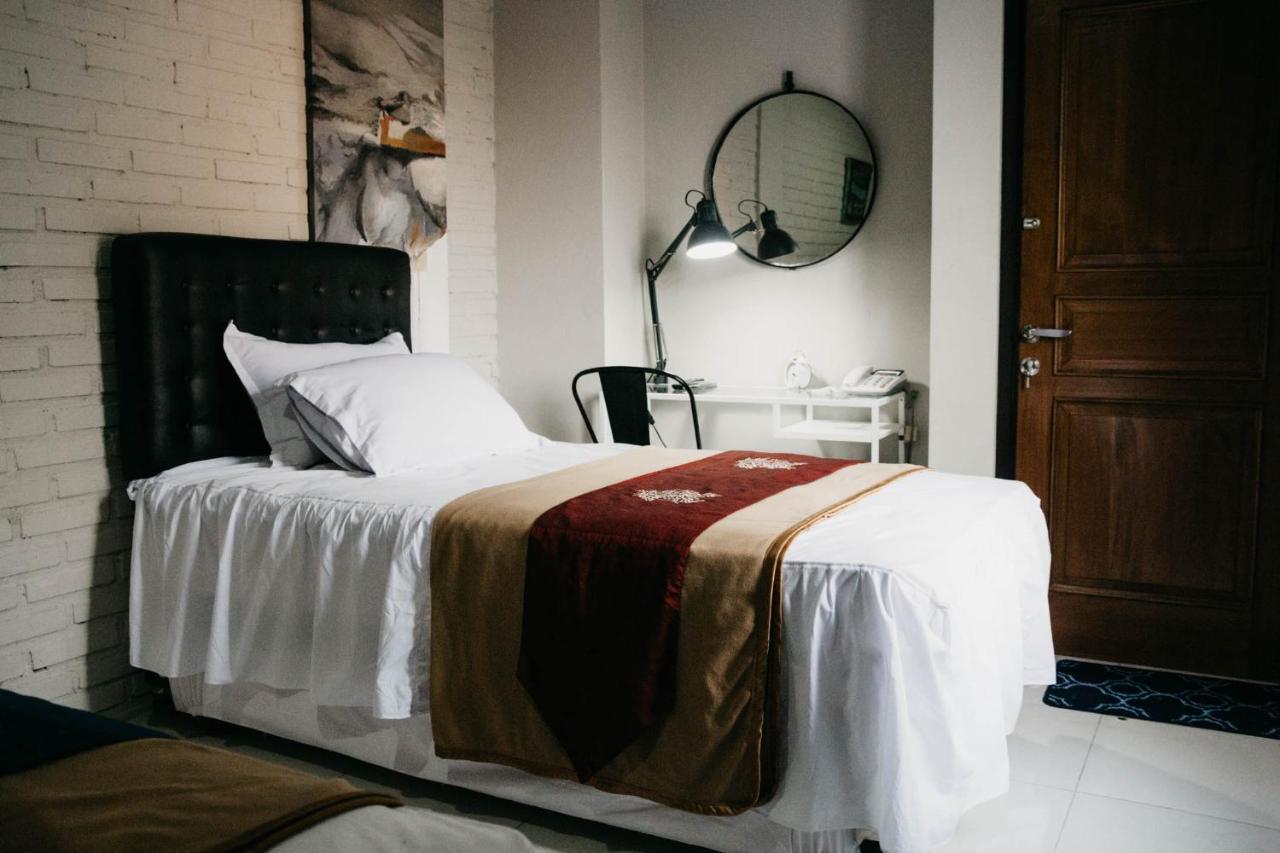 Argya Guesthouse Yogyakarta Kültér fotó